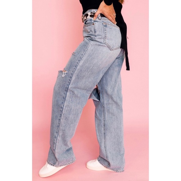PRICE DROP 90’s Boyfriend Distressed Highest Rise Denim Jeans - Picture 3 of 11